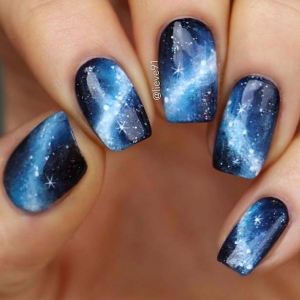 银河指甲艺术– 23种可爱的设计和创意